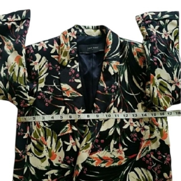 Zara Tropical Floral Silky Smooth Open Front Bold Blazer - Picture 4 of 10
